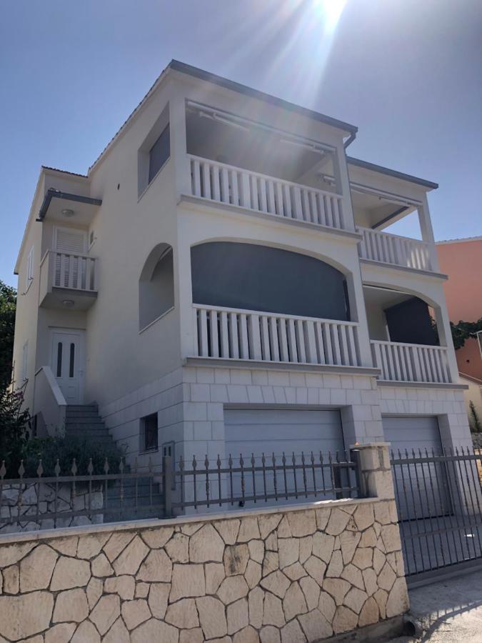 Apartments Sandra روغوزنيكا المظهر الخارجي الصورة