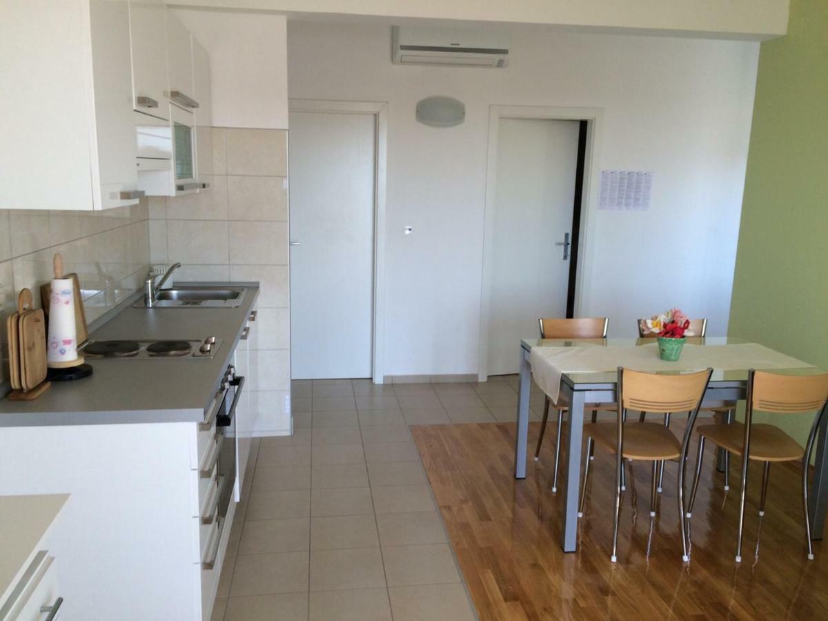 Apartments Sandra روغوزنيكا المظهر الخارجي الصورة