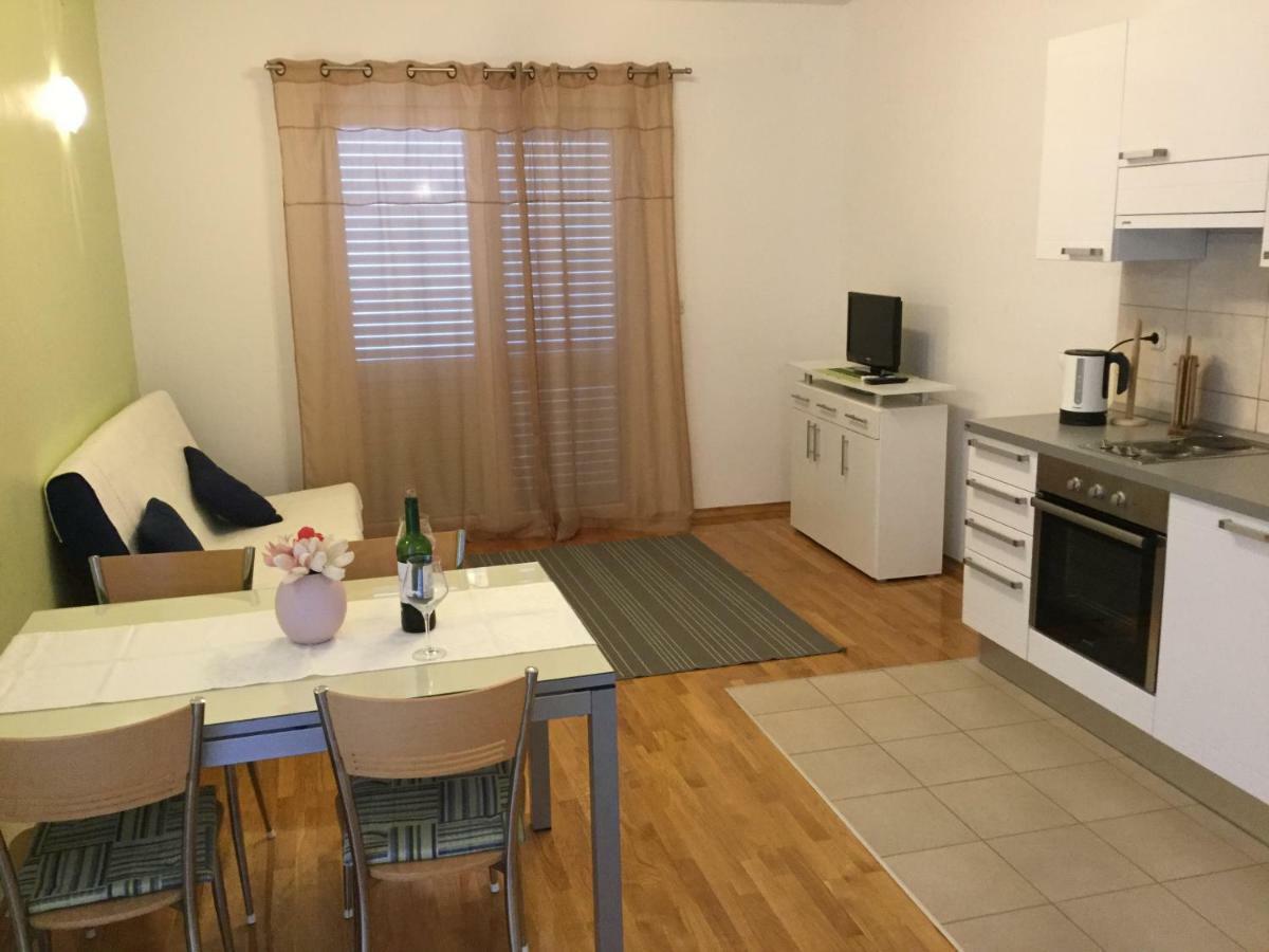 Apartments Sandra روغوزنيكا المظهر الخارجي الصورة